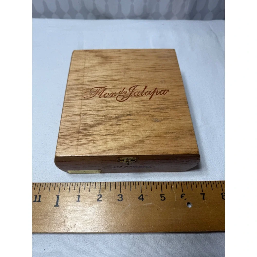 Flor de Jalapa Gran Corona Wooden‎ Cigar Box Empty Display Storage Collectible